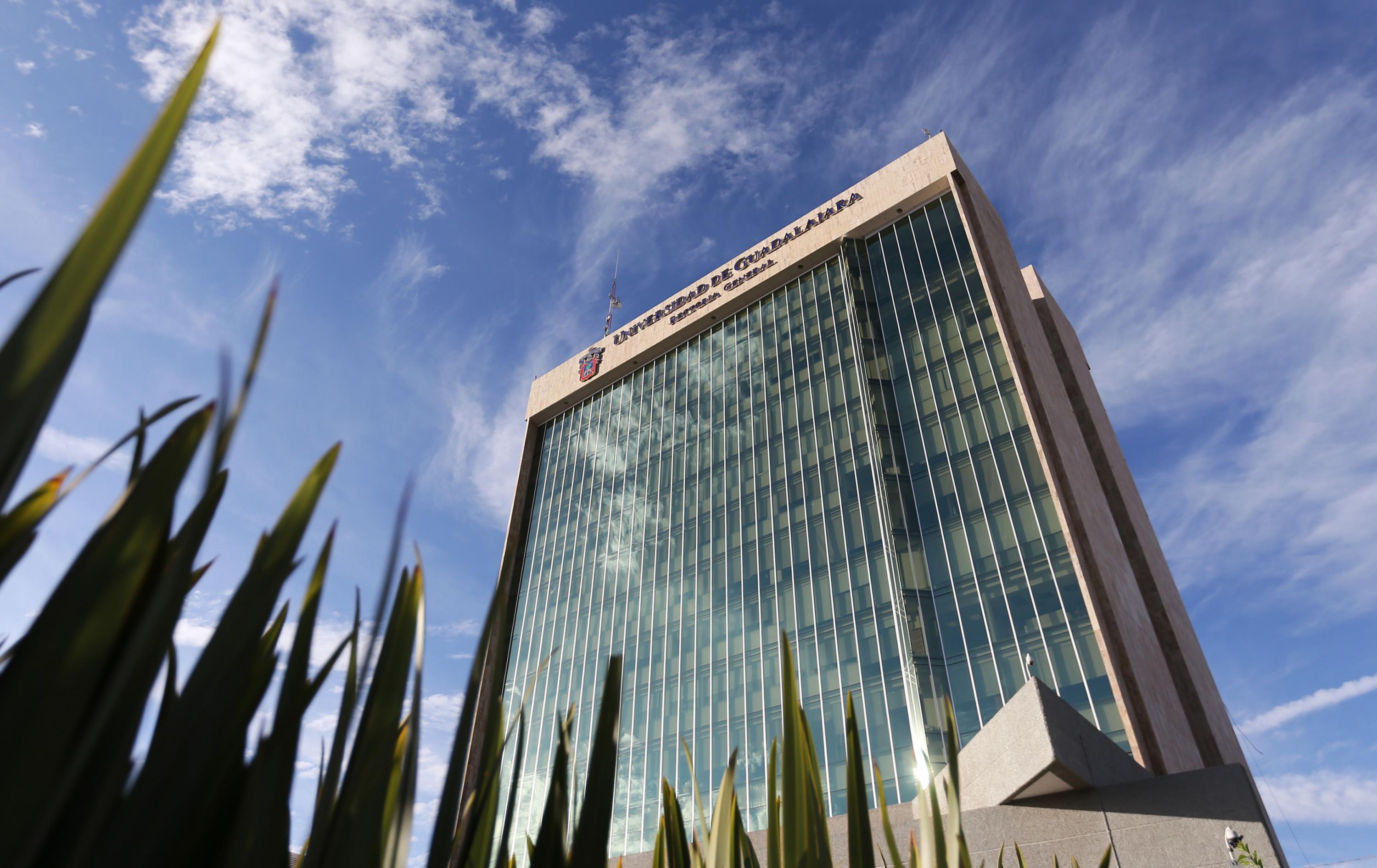 Eligen ternas para rectores de centros universitarios y Director deI SEMS